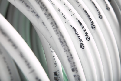 � ������